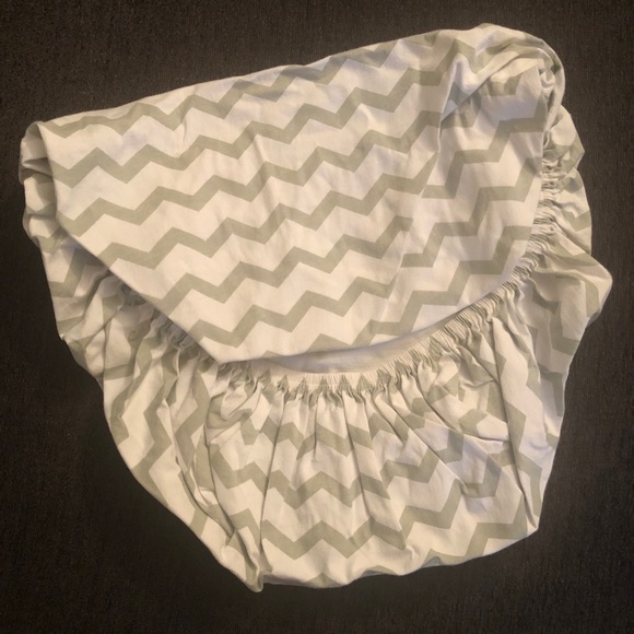 Ely’s & Co. Waterproof Bassinet Sheets, 2 Pack - Picture 3 of 6